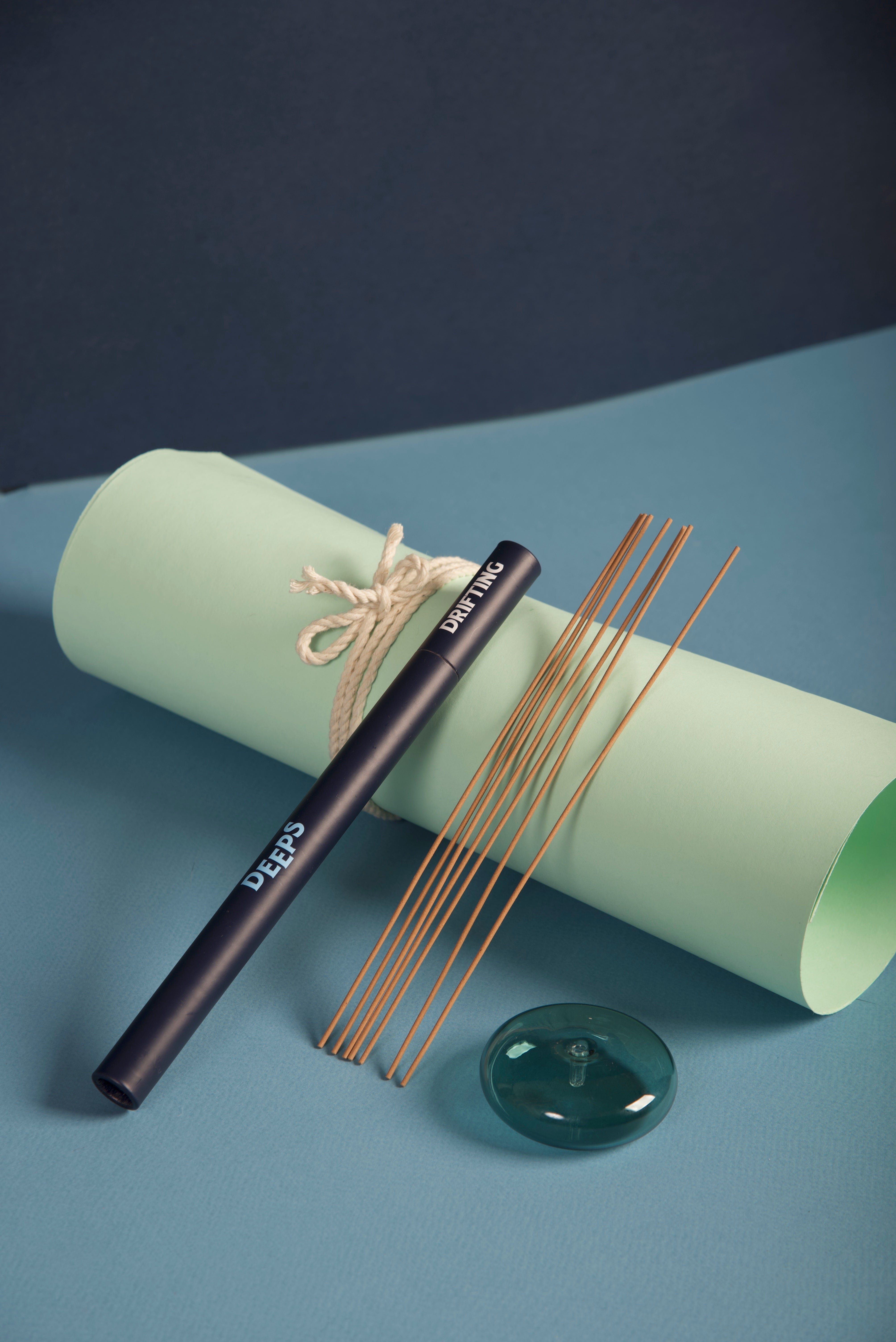 DEEPS Incense Set: Incense sticks, tube holder and blown-glass holder